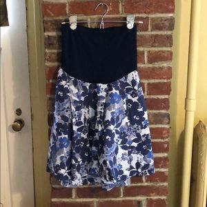 A Pea in a Pod Maternity Skirt